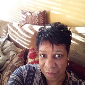 Meet your Posher, Rhonda